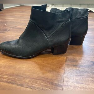 Paul Green black leather boots